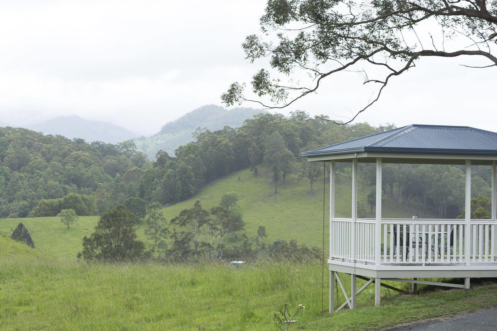 Hillcrest Mountain View Retreat Acomodação com café da manhã Crystal Creek Exterior foto